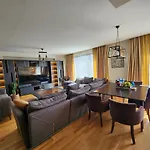Taksim Perfect Residence, 3 Bedrooms, 140 M2, Pool Gym Sauna Access Lejlighed Istanbul