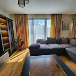 Taksim Perfect Residence, 3 Bedrooms, 140 M2, Pool Gym Sauna Access Lejlighed