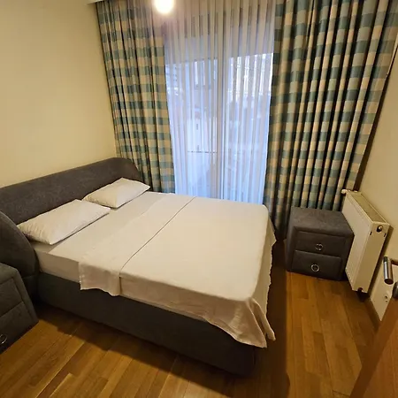 شقة Taksim Perfect Residence, 3 Bedrooms, 140 M2, Pool Gym Sauna Access