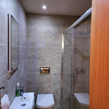 Apartmán Taksim Perfect Residence, 3 Bedrooms, 140 M2, Pool Gym Sauna Access *