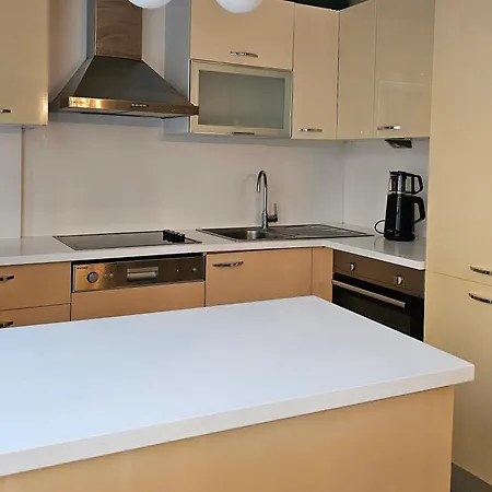 Taksim Perfect Residence, 3 Bedrooms, 140 M2, Pool Gym Sauna Access Istanbulská provincie