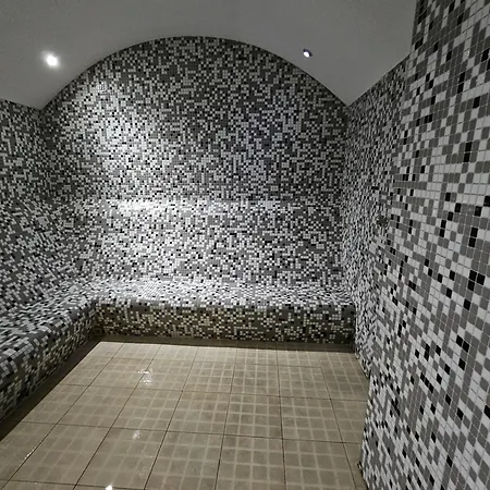 Apartmán Taksim Perfect Residence, 3 Bedrooms, 140 M2, Pool Gym Sauna Access