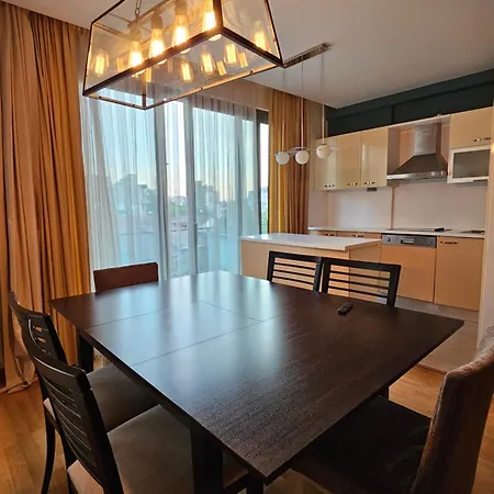 Taksim Perfect Residence, 3 Bedrooms, 140 M2, Pool Gym Sauna Access Apartmán