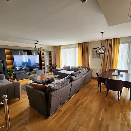 Apartmán Taksim Perfect Residence, 3 Bedrooms, 140 M2, Pool Gym Sauna Access