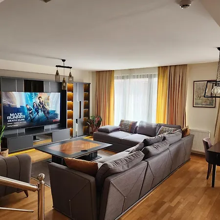 Taksim Perfect Residence, 3 Bedrooms, 140 M2, Pool Gym Sauna Access Apartmán Istanbulská provincie
