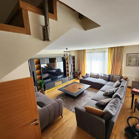 Taksim Perfect Residence, 3 Bedrooms, 140 M2, Pool Gym Sauna Access * Istanbulská provincie