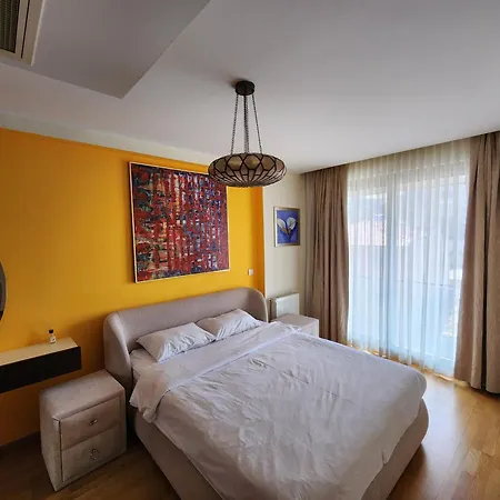 Taksim Perfect Residence, 3 Bedrooms, 140 M2, Pool Gym Sauna Access Apartmán