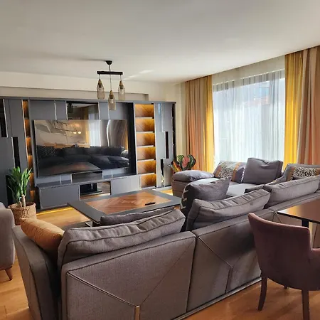 Apartmán Taksim Perfect Residence, 3 Bedrooms, 140 M2, Pool Gym Sauna Access *