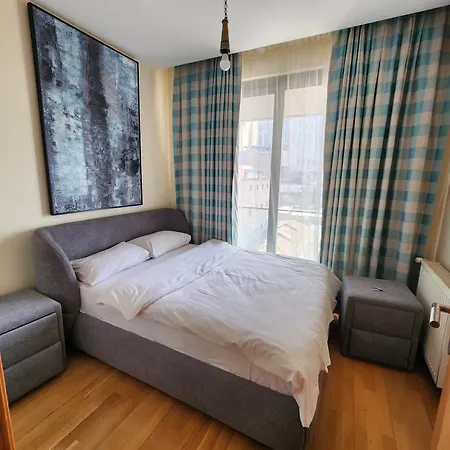 Taksim Perfect Residence, 3 Bedrooms, 140 M2, Pool Gym Sauna Access Apartmán *