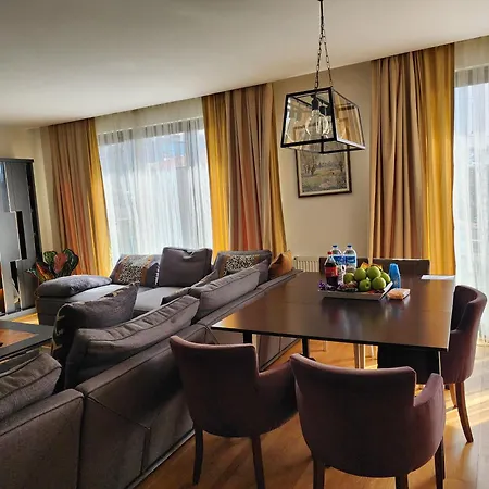 Apartmán Taksim Perfect Residence, 3 Bedrooms, 140 M2, Pool Gym Sauna Access Istanbulská provincie