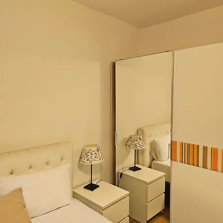 Taksim Perfect Residence, 3 Bedrooms, 140 M2, Pool Gym Sauna Access Apartmán