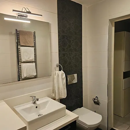 Taksim Perfect Residence, 3 Bedrooms, 140 M2, Pool Gym Sauna Access Lejlighed