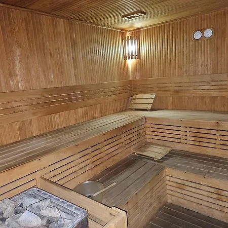 Taksim Perfect Residence, 3 Bedrooms, 140 M2, Pool Gym Sauna Access * Istanbul