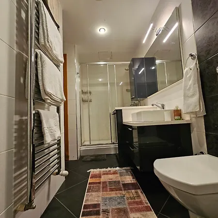 Taksim Perfect Residence, 3 Bedrooms, 140 M2, Pool Gym Sauna Access *